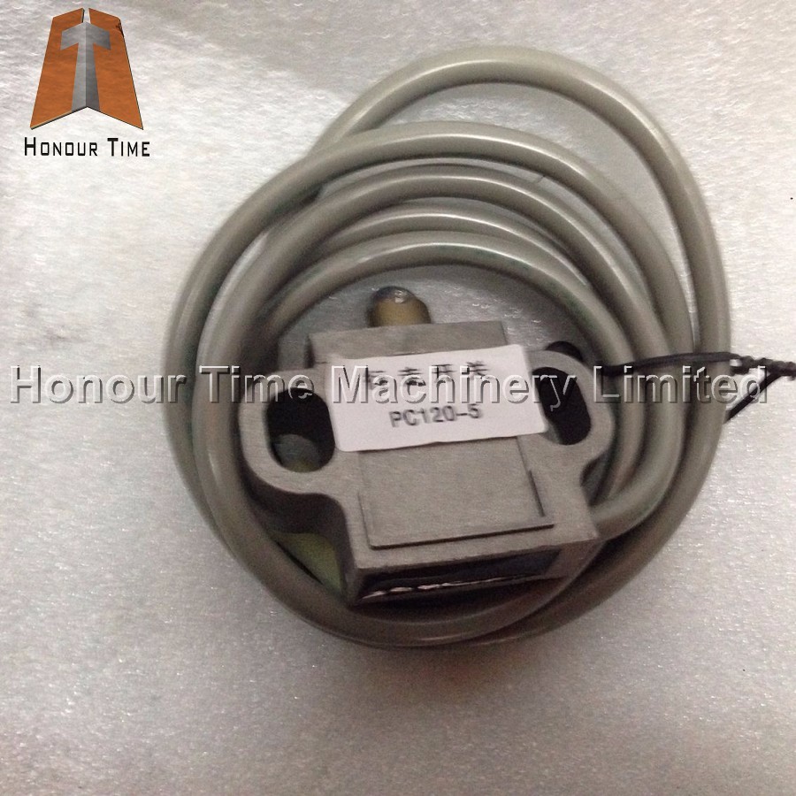 PC120-5 Switch for travel motor.jpg